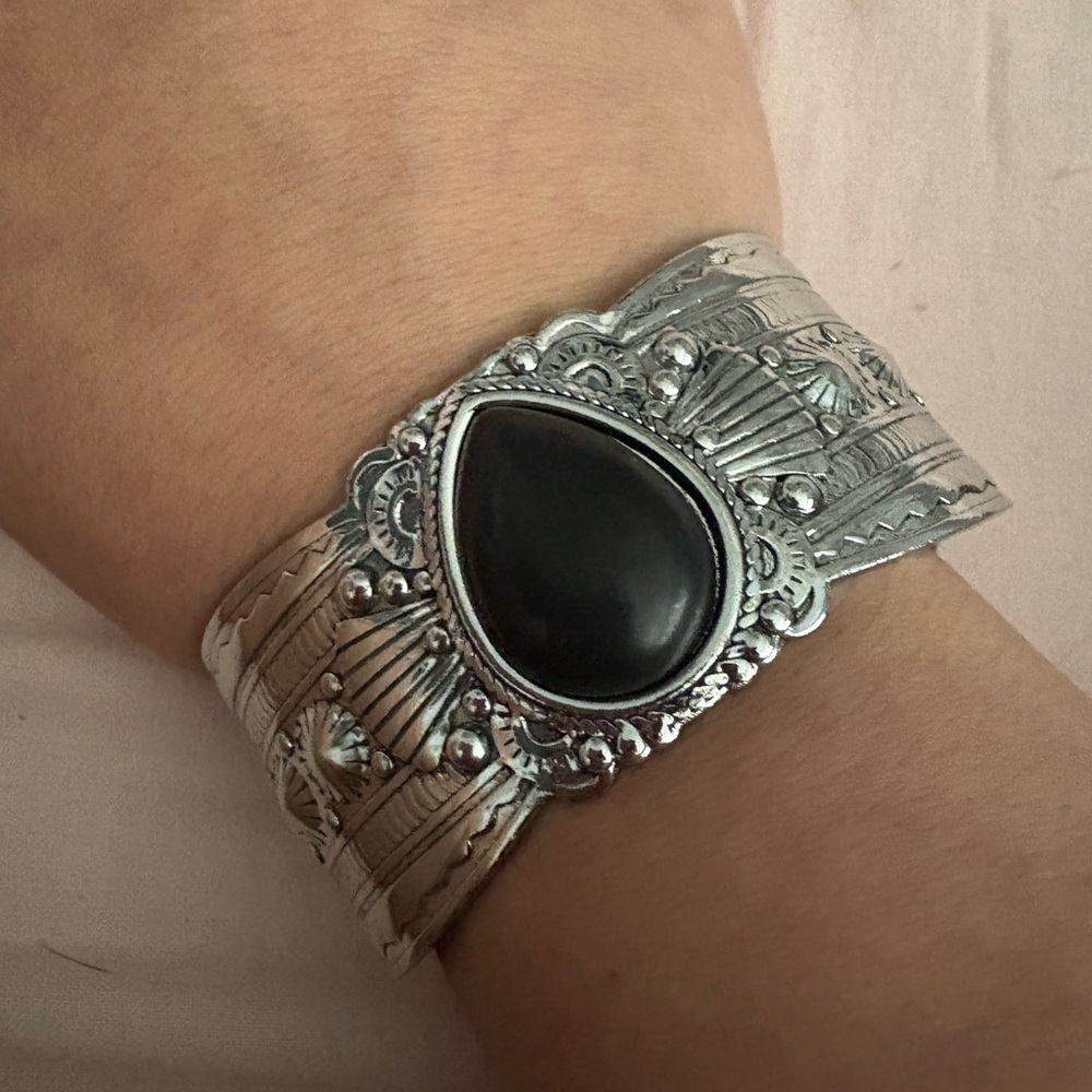 Elegant Silver and Black Bracelet